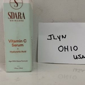 Sdara Skincare - Vitamin C + Hyaluronic Acid Serum